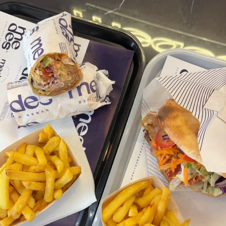 Les plateaux de Medes à Arras : kebab berliner, frites fraîches