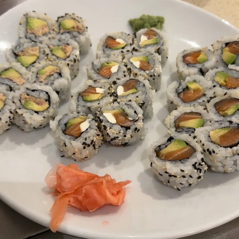 Makis California saumon avocat chez Nagoya, restaurant japonais et coréen à Arras